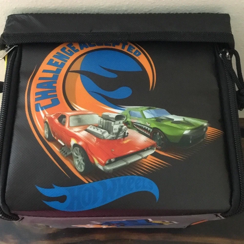 Hot Wheels Storage box and Playset